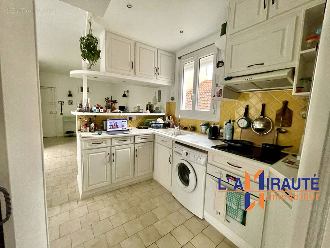 Appartement à HOUILLES