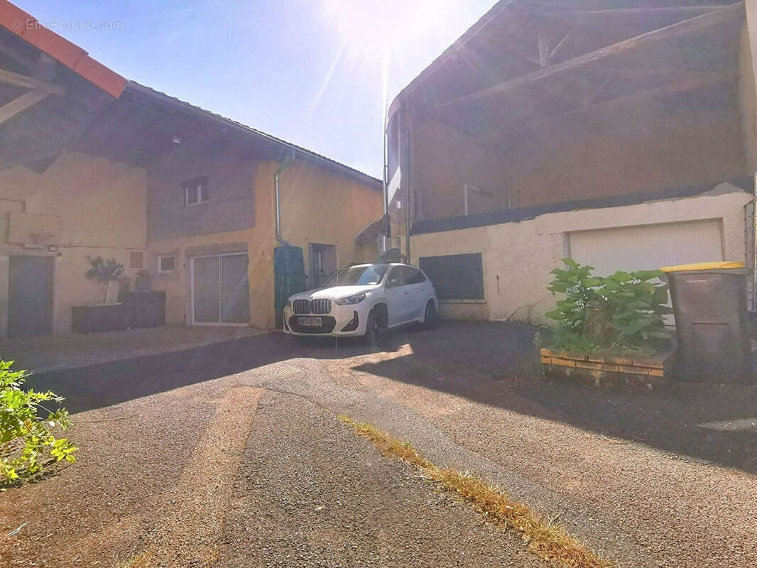 Maison à AMBERIEUX-EN-DOMBES