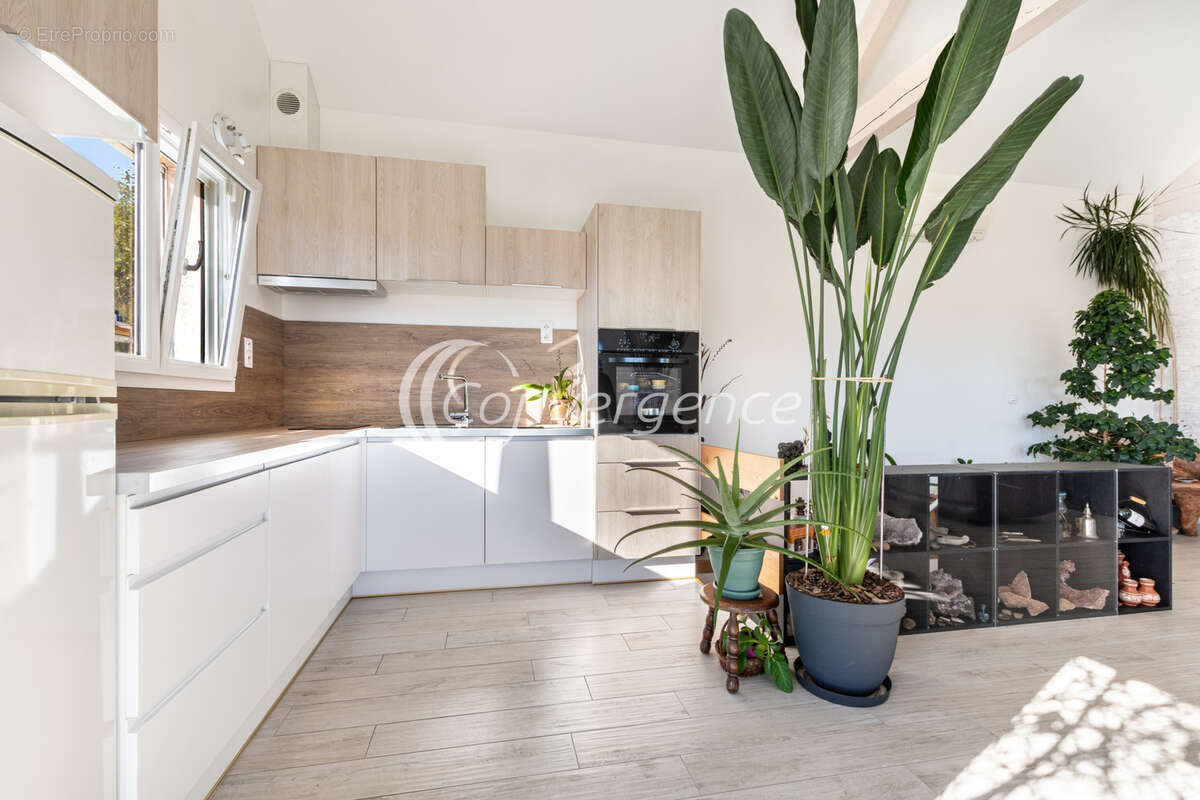 Maison à LA PORCHERIE