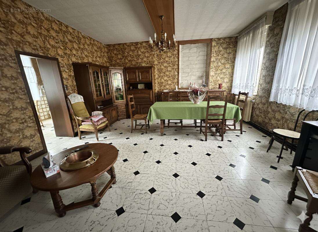 Maison à LE CATEAU-CAMBRESIS