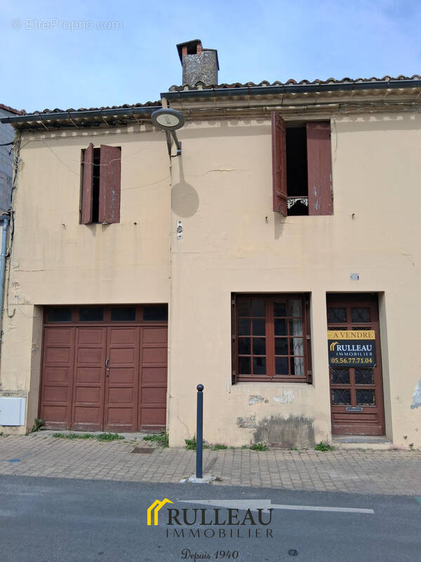 Maison à AMBARES-ET-LAGRAVE