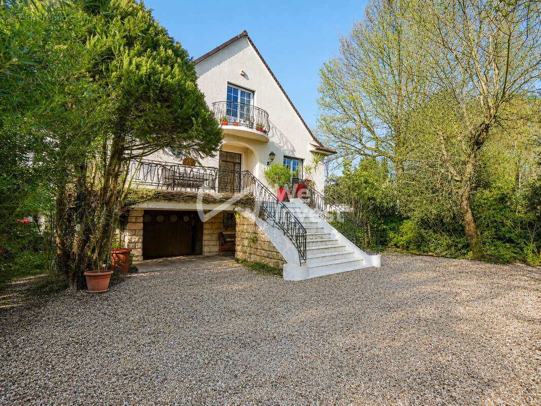 Maison à LE PLESSIS-TREVISE