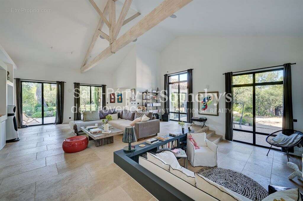 Maison à EYGALIERES