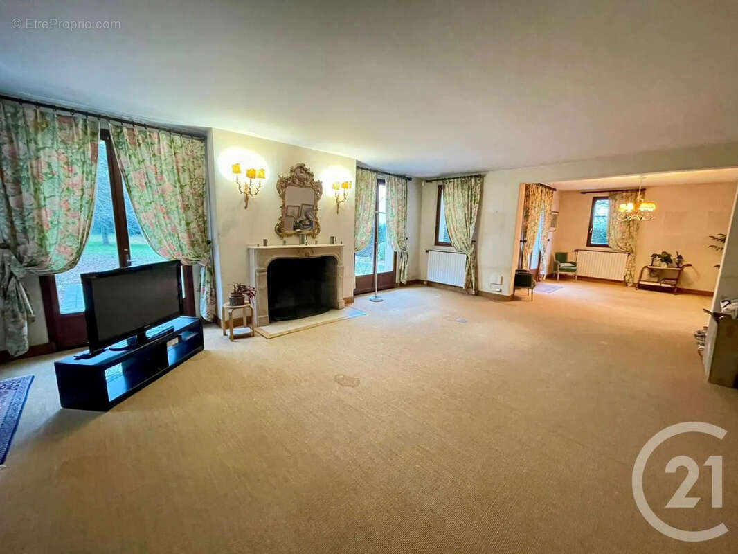 Maison à DAMMARTIN-EN-GOELE