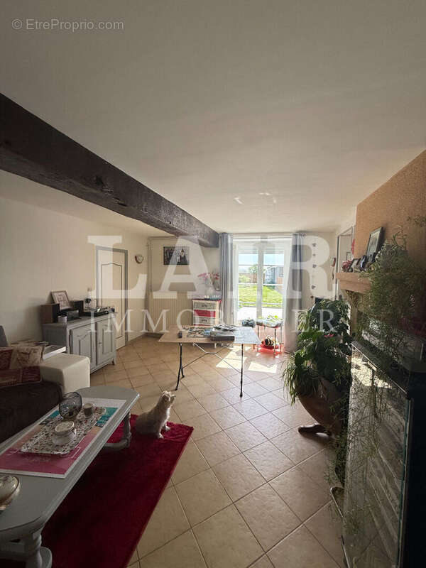 Maison en campagne isolée  réf:F-15328 - photo 5