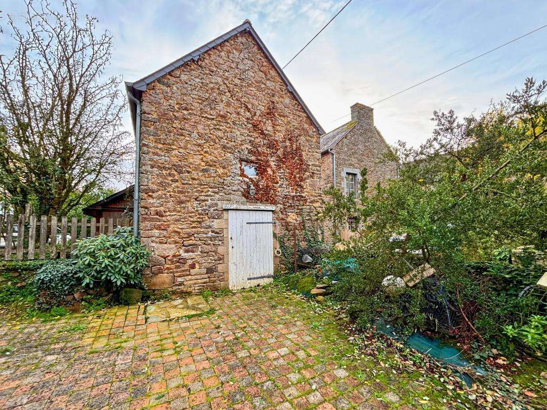 Maison à PLEUDIHEN-SUR-RANCE