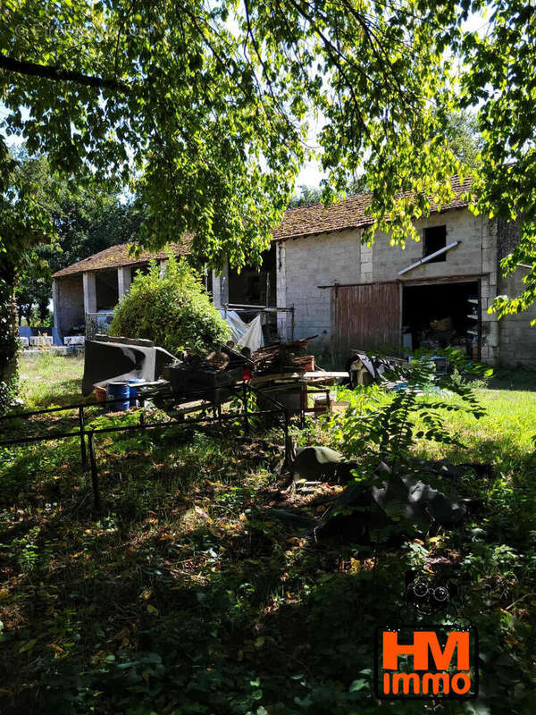 Maison à SAINT-JUST-LUZAC