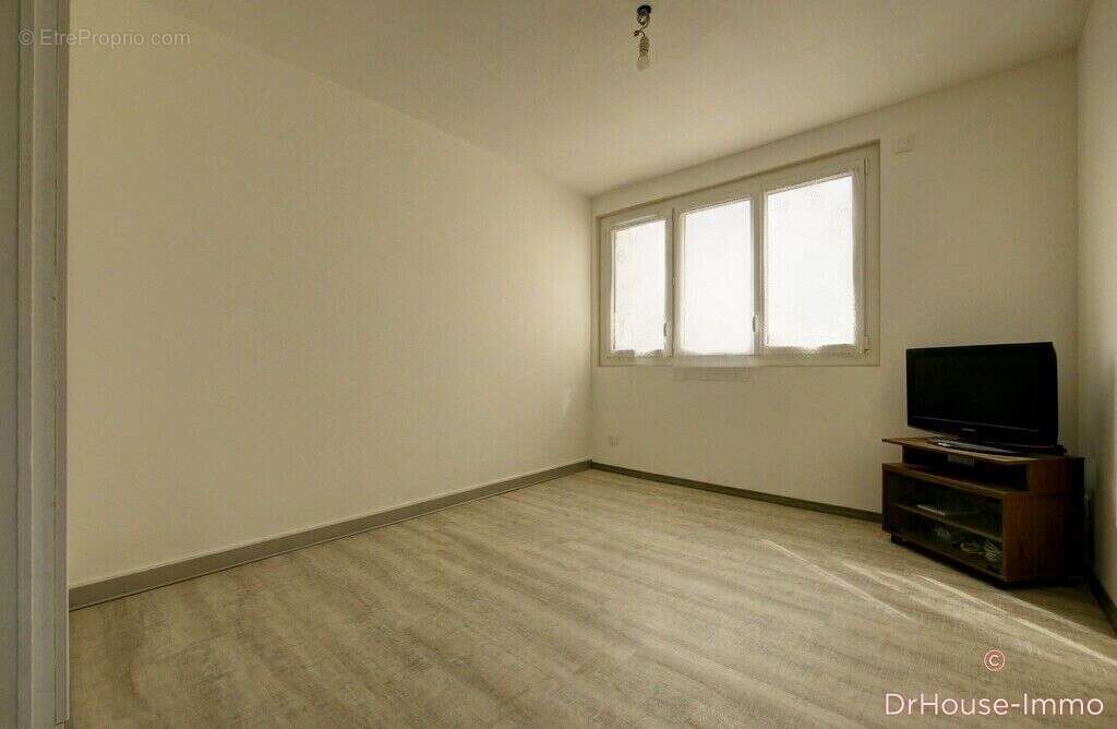 Appartement 77 m² à Troyes  - photo 3