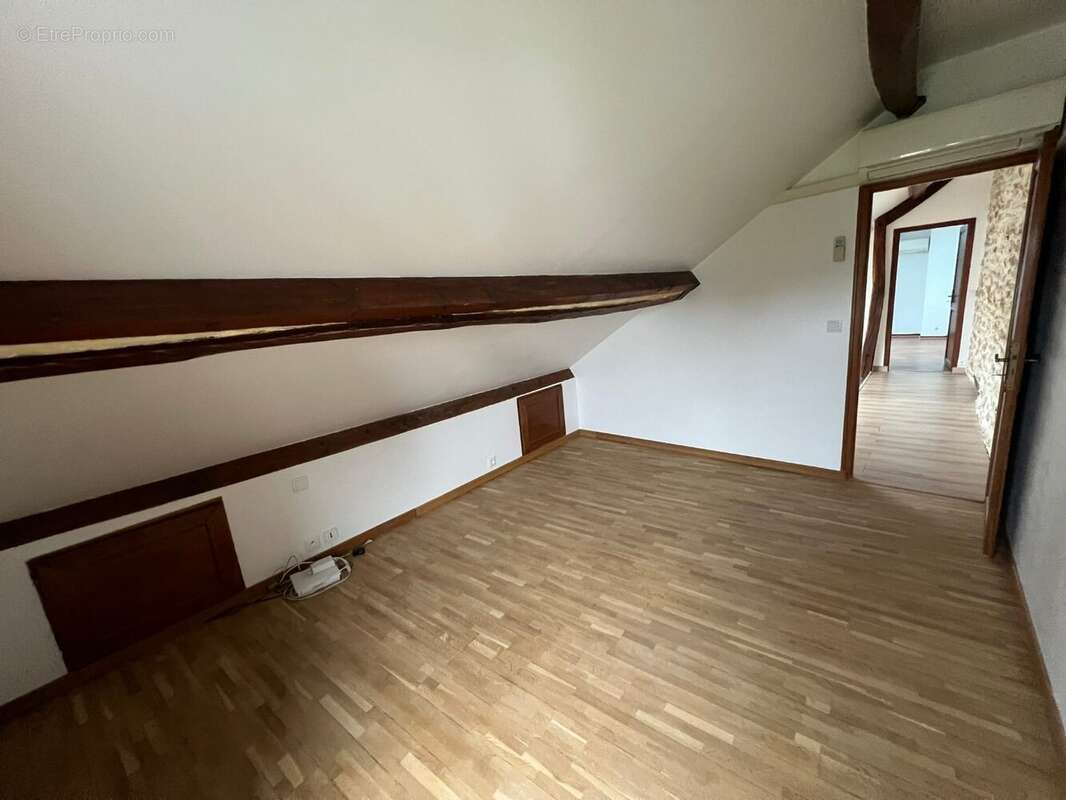 Maison à SAINT-CHERON