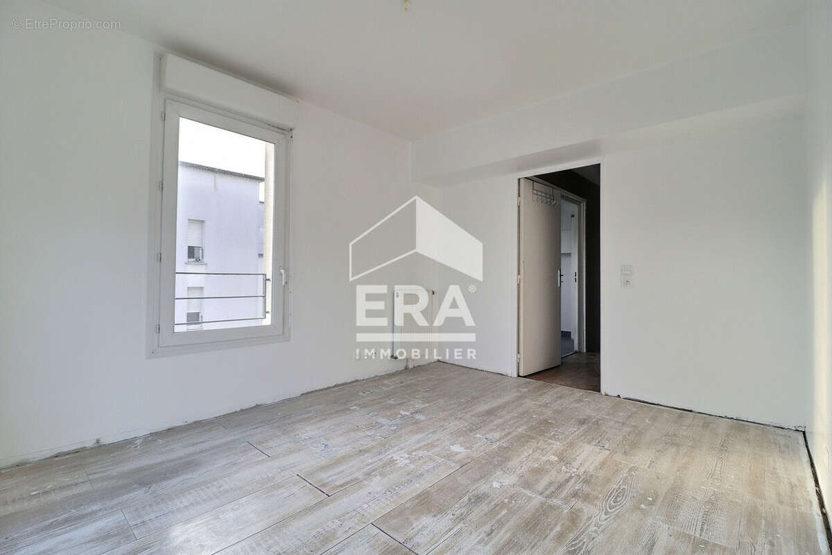 Appartement à STAINS