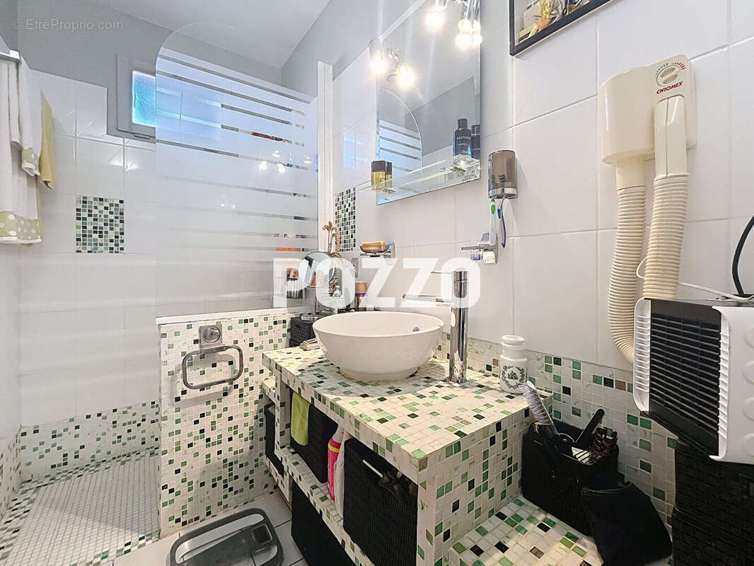 Maison à SAINT-PAIR-SUR-MER