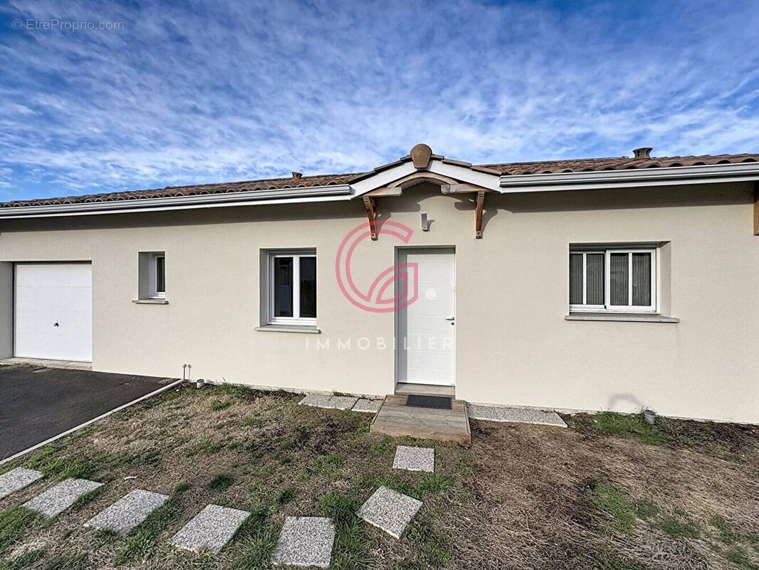 Maison à PARENTIS-EN-BORN