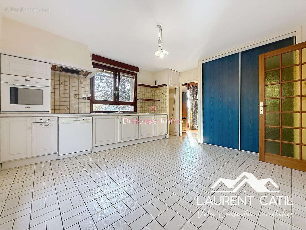 Maison à ROMANS-SUR-ISERE