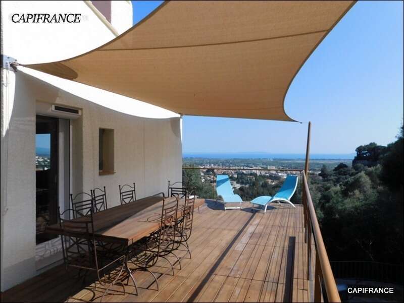Maison à HYERES