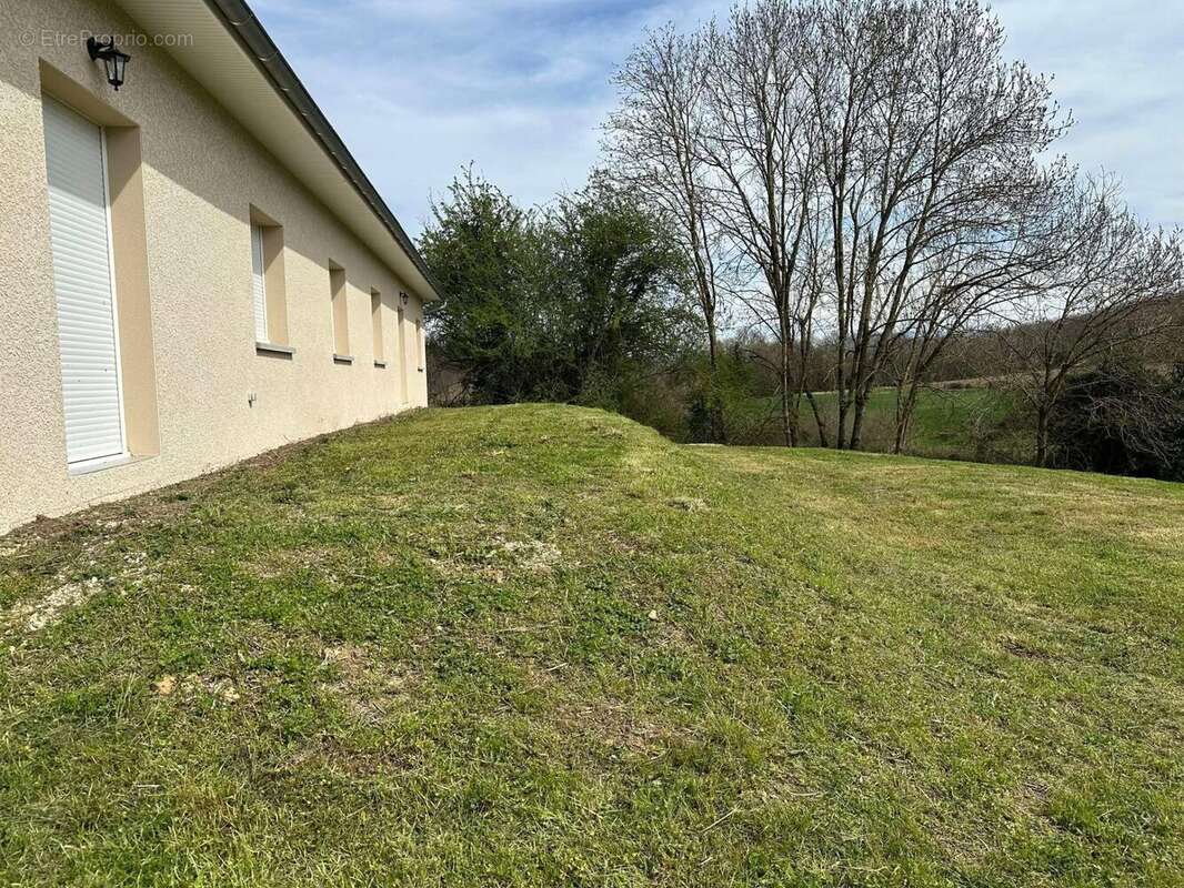 Photo 8 - Maison à SAINT-CLAIR-DE-LA-TOUR