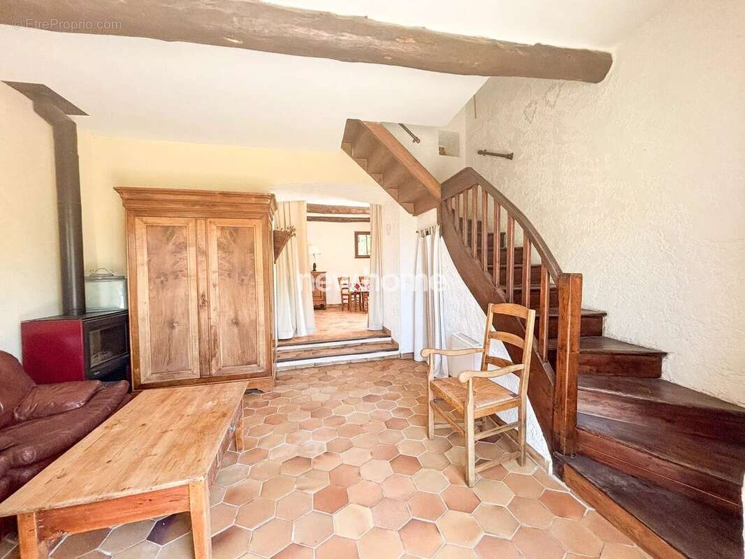 Maison à LORGUES