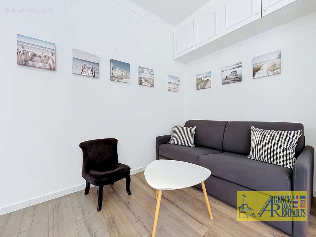 Vieil Antibes   Charmant studio de 19,32 m2 avec balcon - photo 3