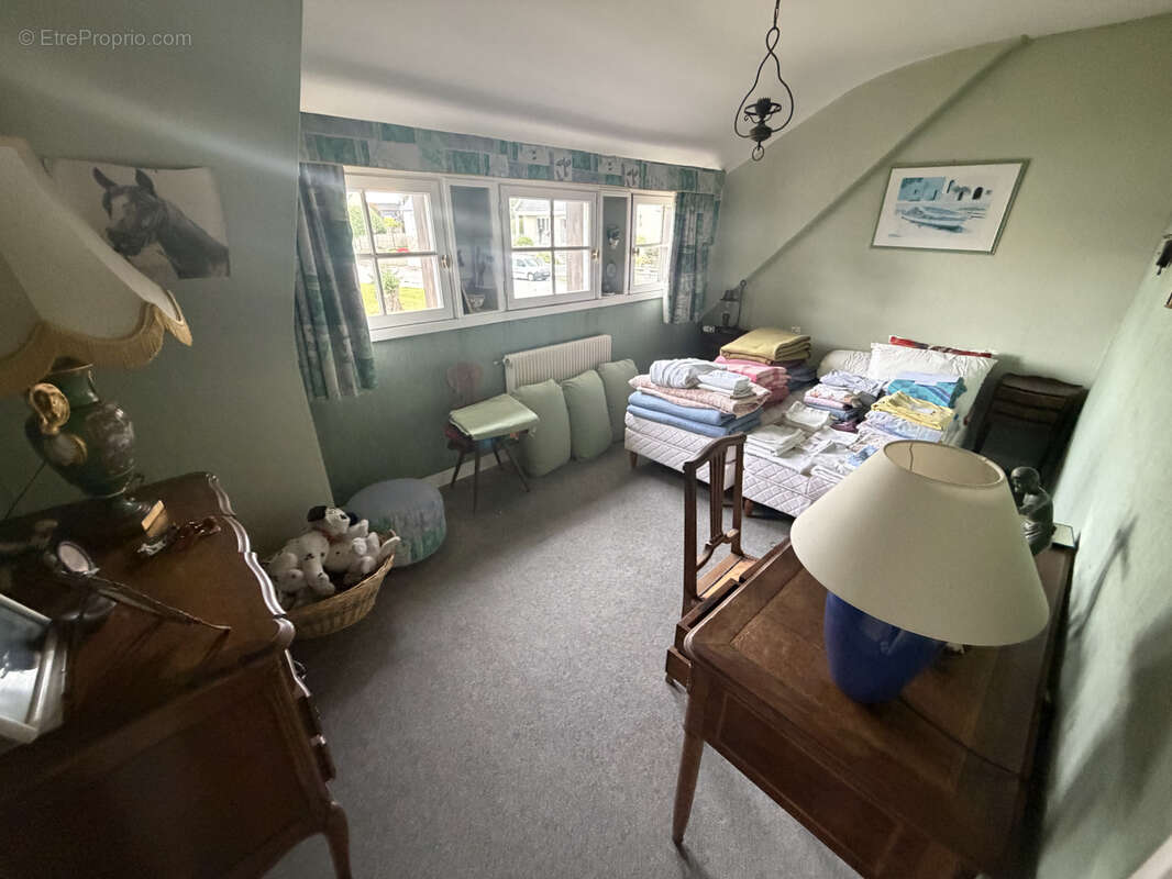 Maison à SAINT-MARTIN-DES-CHAMPS