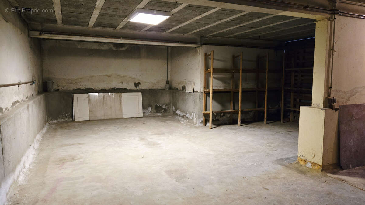 Maison à SAINT-MAGNE-DE-CASTILLON