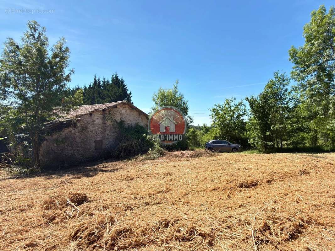 Maison à GAGEAC-ET-ROUILLAC
