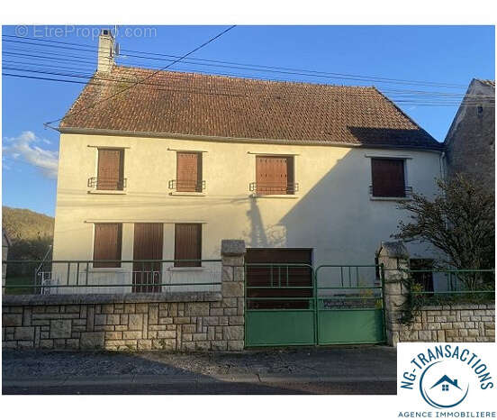 Maison à DORNECY