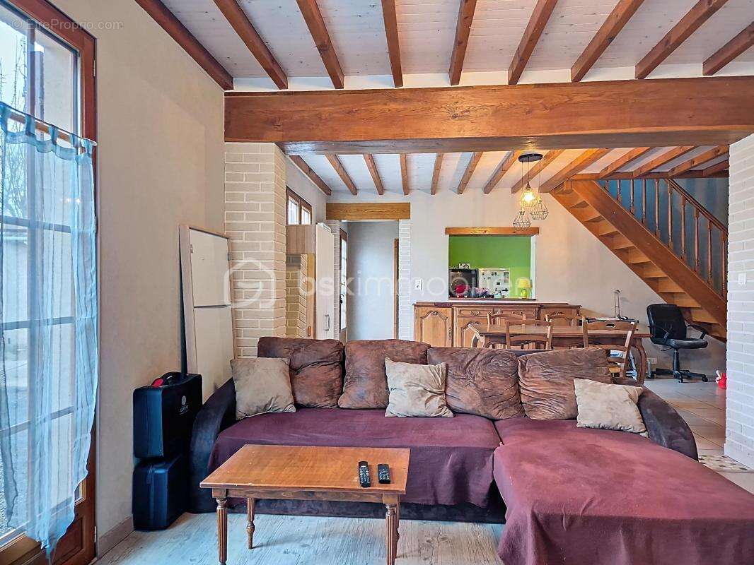 Maison à LES CHAPELLES-BOURBON