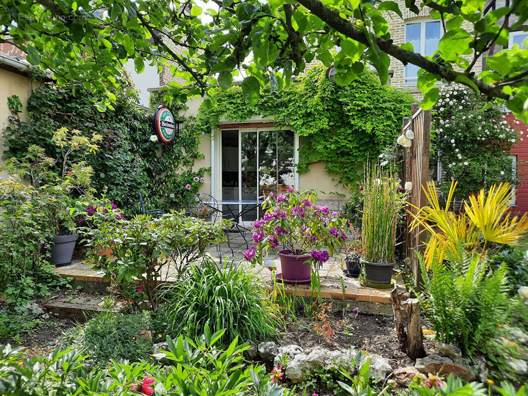 Maison Atypique  de 190 M²  sur 500 M² de terrain - photo 2