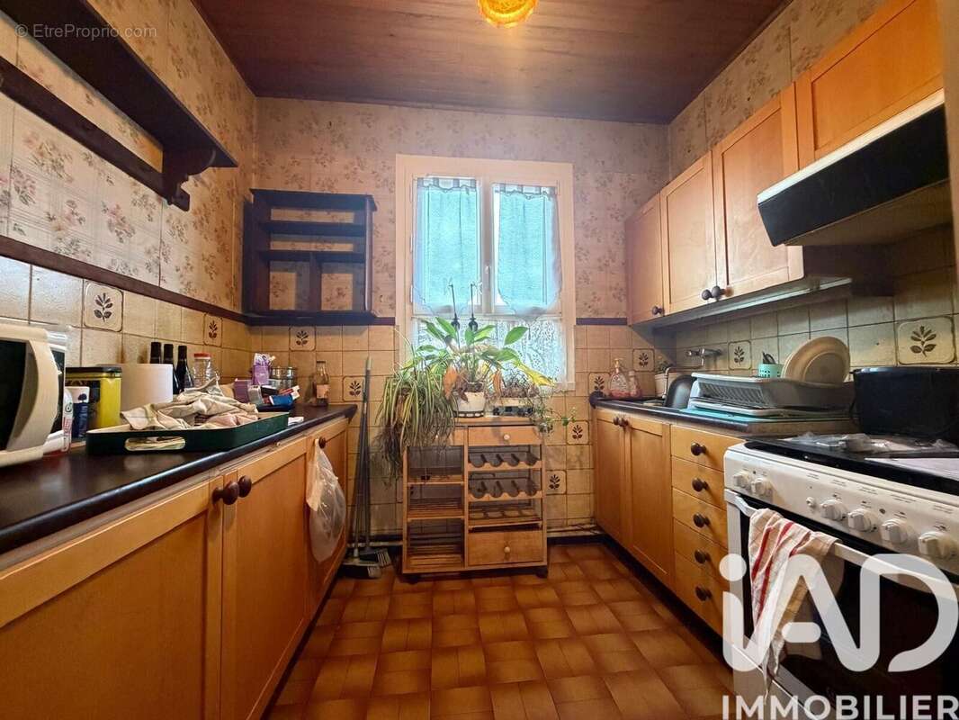 Photo 9 - Appartement à SAINTE-GENEVIEVE-DES-BOIS