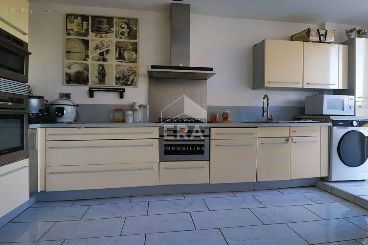 Appartement à MARSEILLE-10E