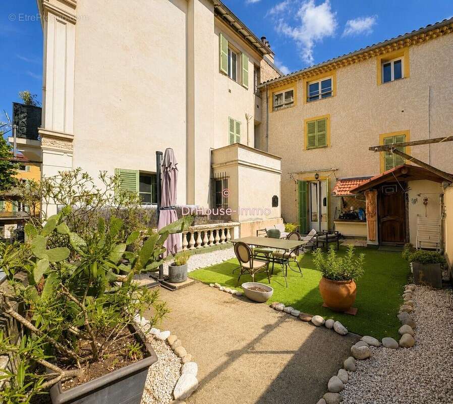 Appartement à VENCE