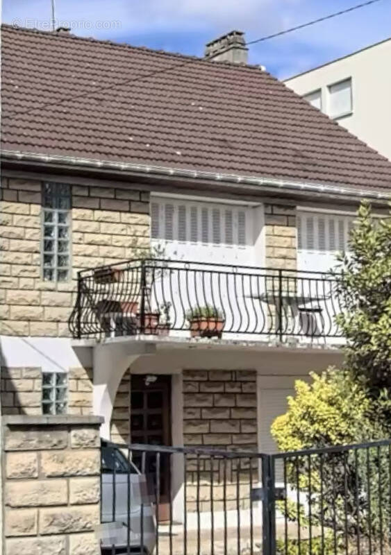 Maison à LE RAINCY