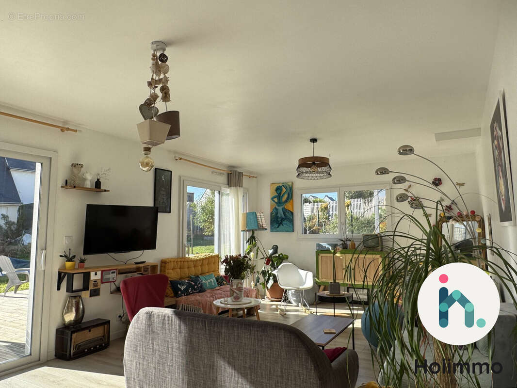 Maison à PLOUGOUMELEN