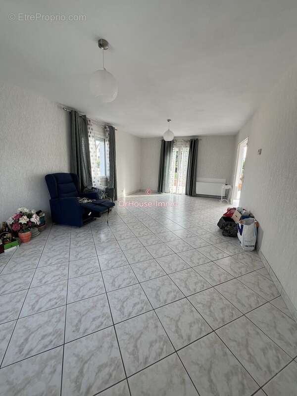 Maison 92 m² à Bourges  - photo 5