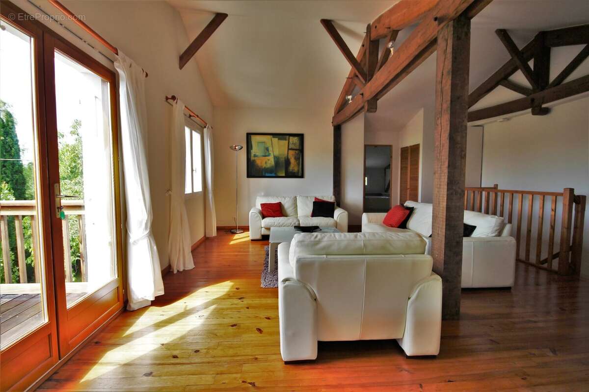 Propriété en pierres, 6 Chambres et piscine - photo 5