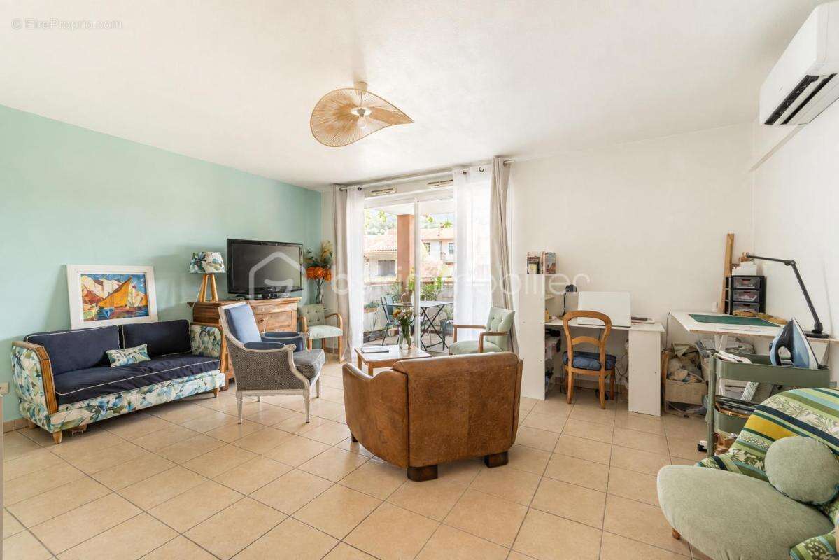 *** en exclusivité *** grand t2 avec terrasse et cave *** résidence de 2006 *** - photo 3