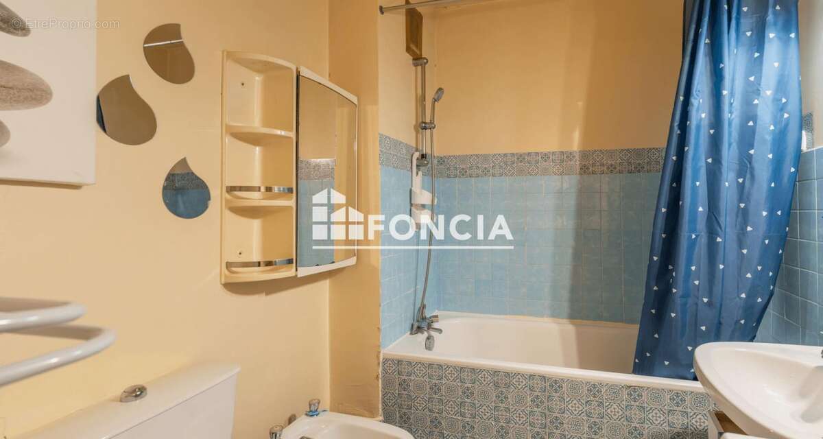 Appartement à PARIS-19E