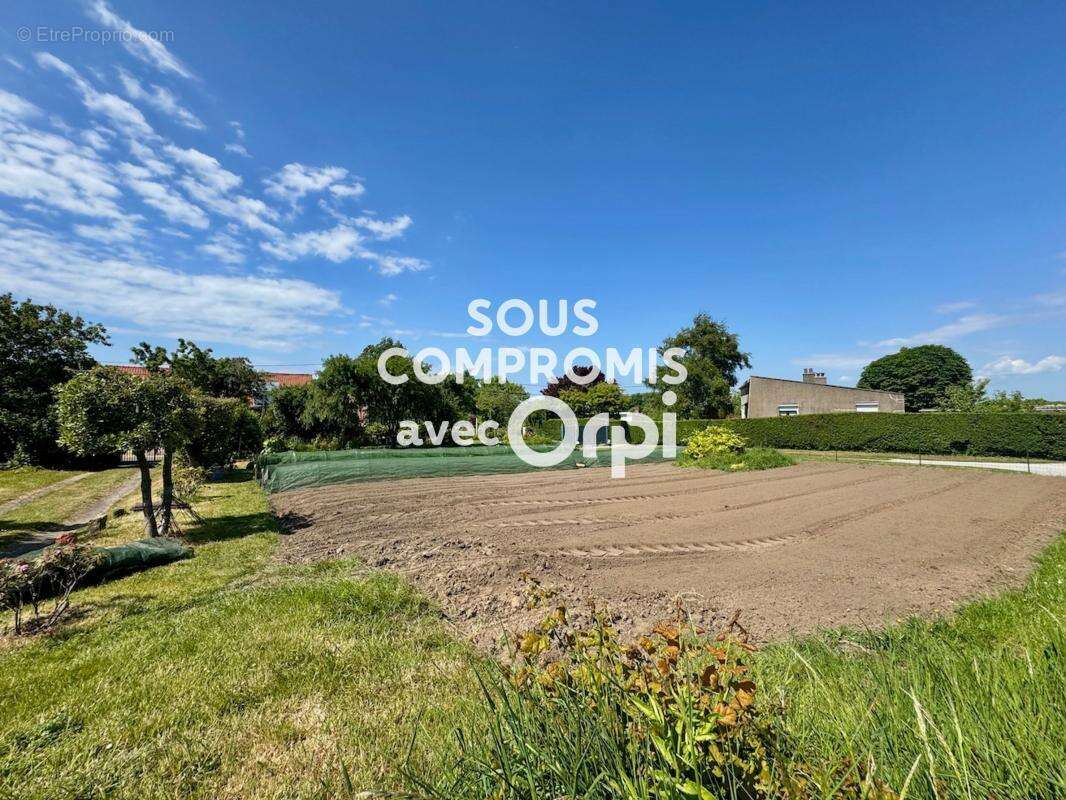 Maison à SAINT-MARTIN-BOULOGNE