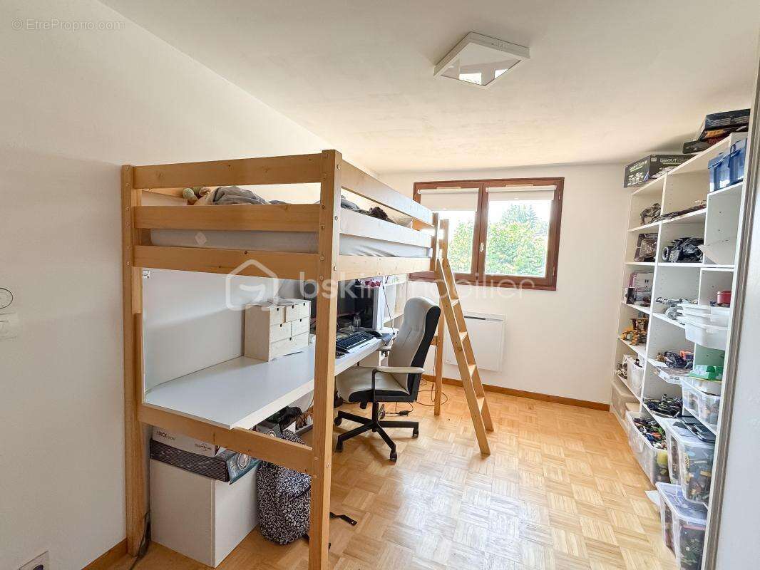 Maison à OZOIR-LA-FERRIERE