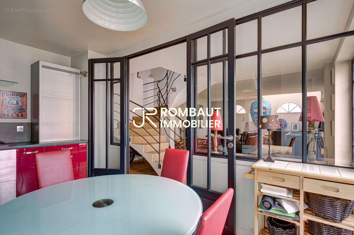 Appartement à LA CELLE-SAINT-CLOUD