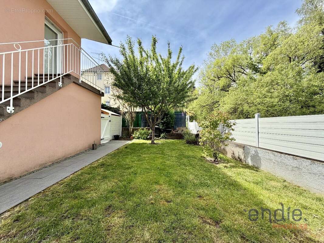 Appartement à VALDOIE