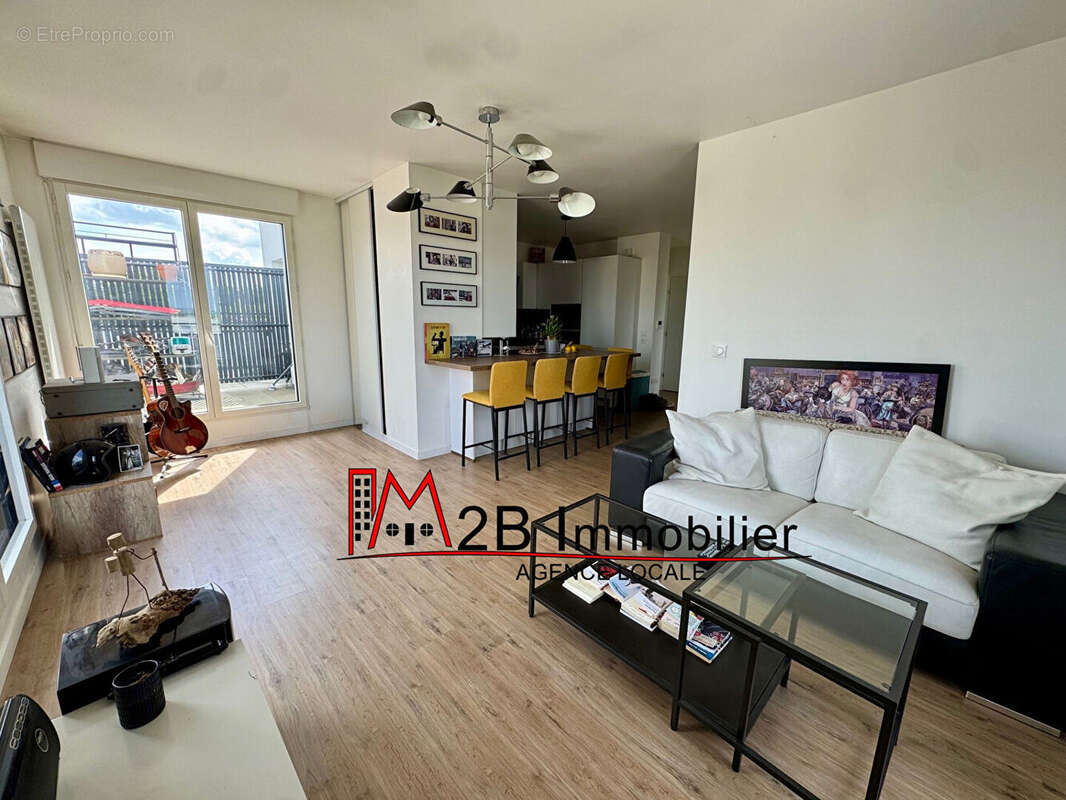 F3 dernier etage avec grande terrasse - photo 3