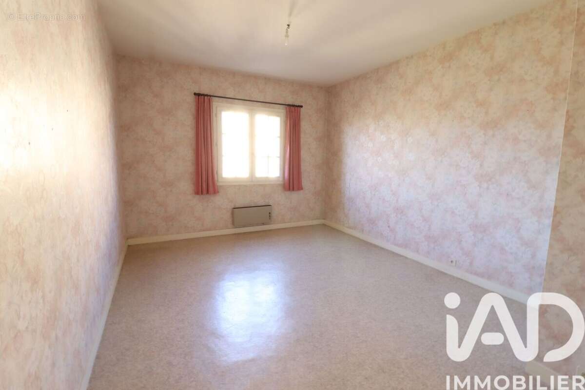 Photo 6 - Maison à VIC-LE-COMTE