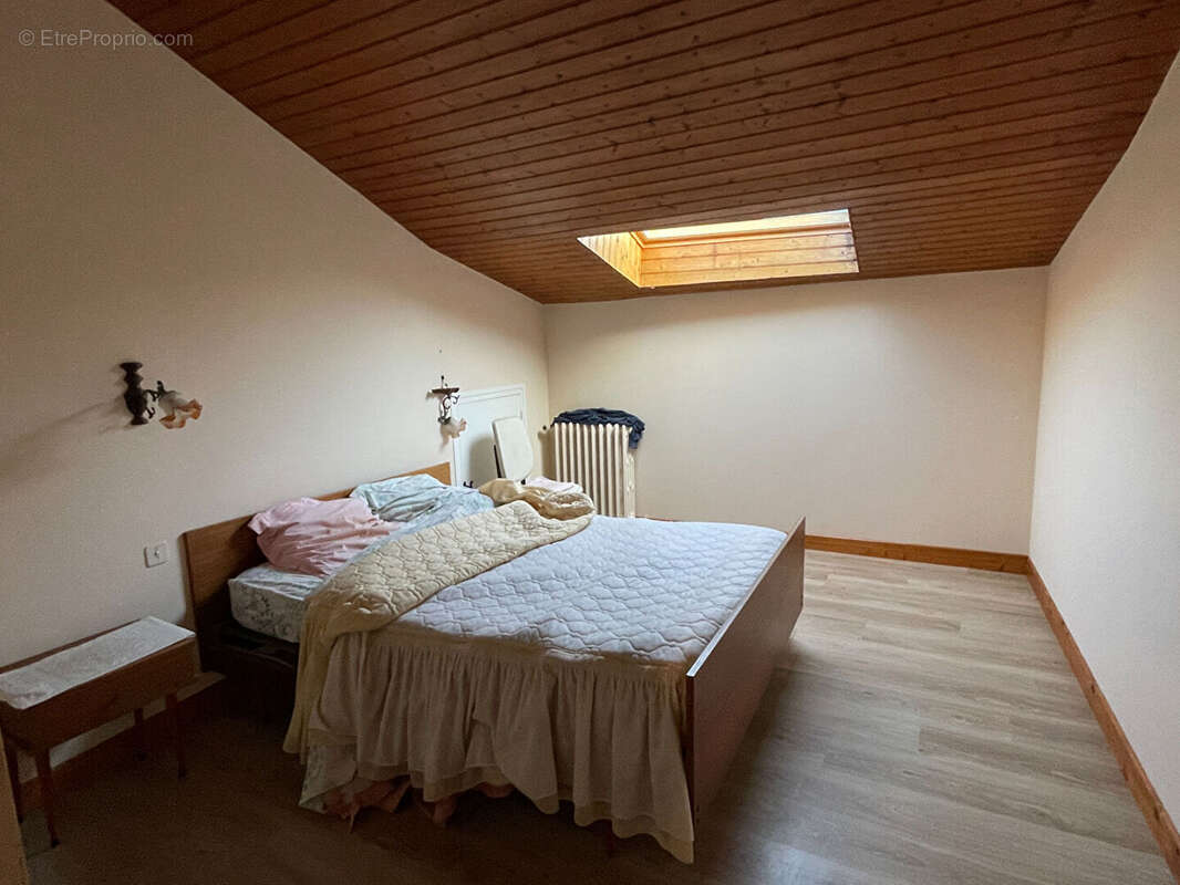 Maison à MONTPEYROUX