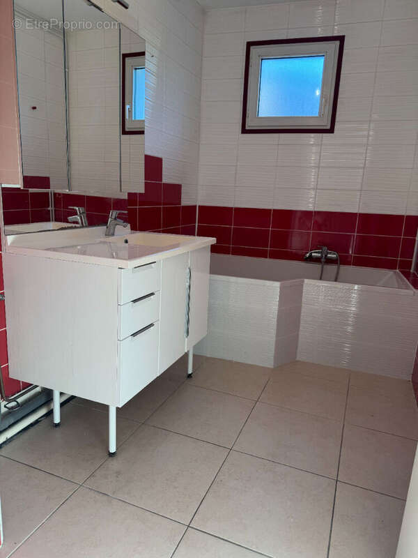 Appartement 82 m² à Annemasse  - photo 9