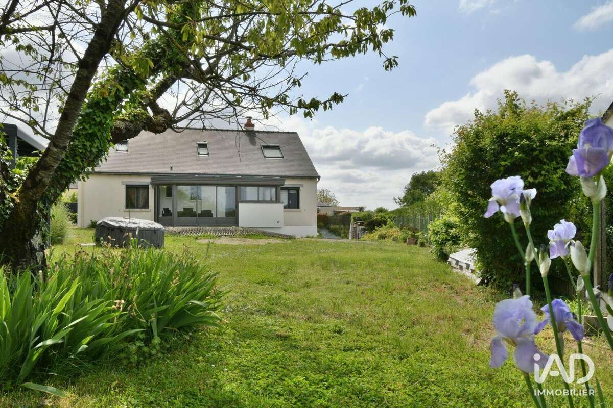 Maison 136 m² à Distre  - photo 3