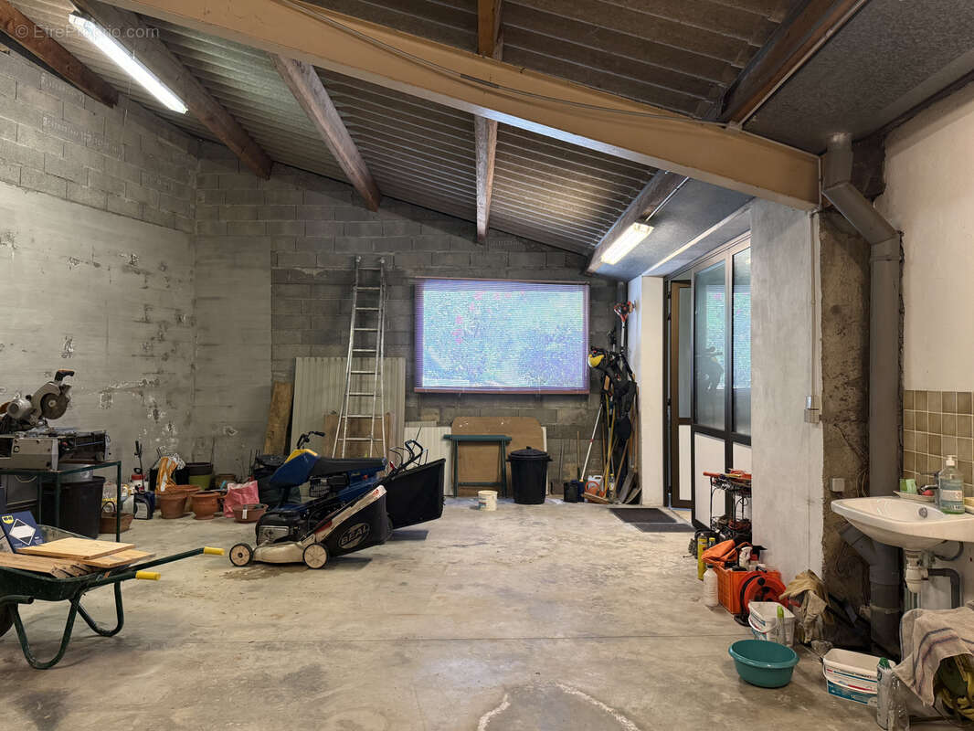 Villa d’architecte avec piscine, appartement indépendant et vaste hangar aux portes de Limoux - photo 26