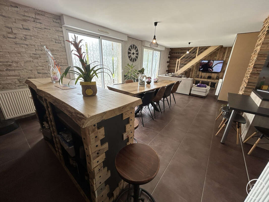 Maison à OYE-PLAGE