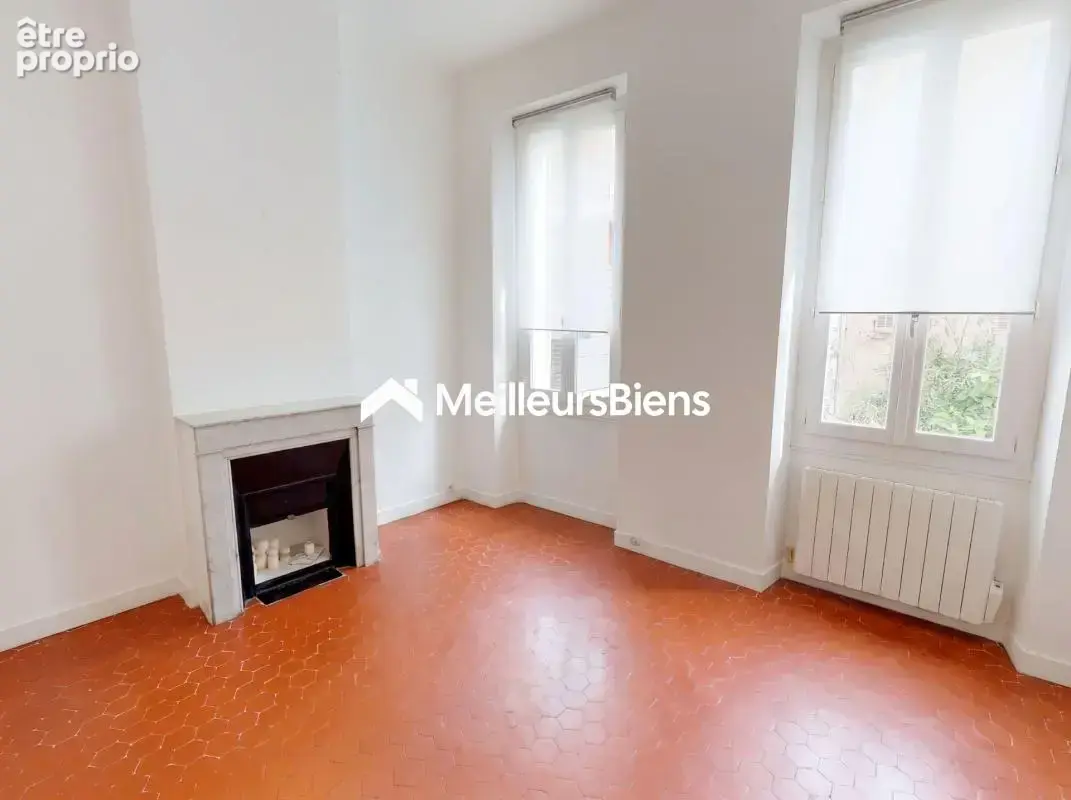 Appartement à MARSEILLE-8E