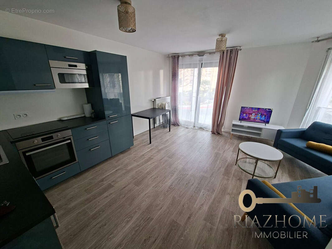 Appartement à LA COURNEUVE