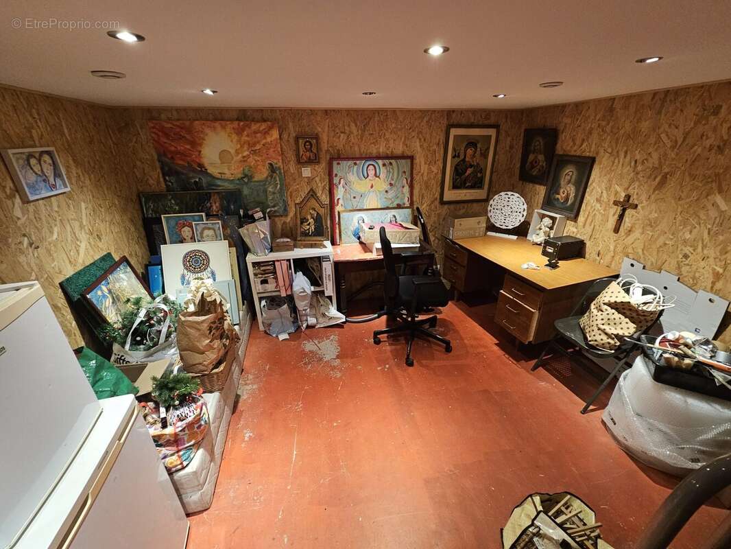 Sous-sol - Commerce à PARIS-11E